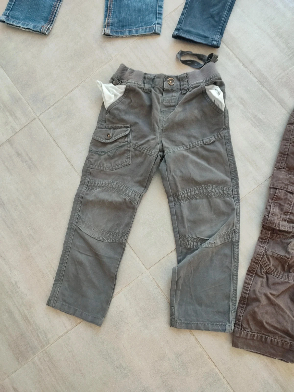 Set of 4-year-old pants in very poor condition – photo 4